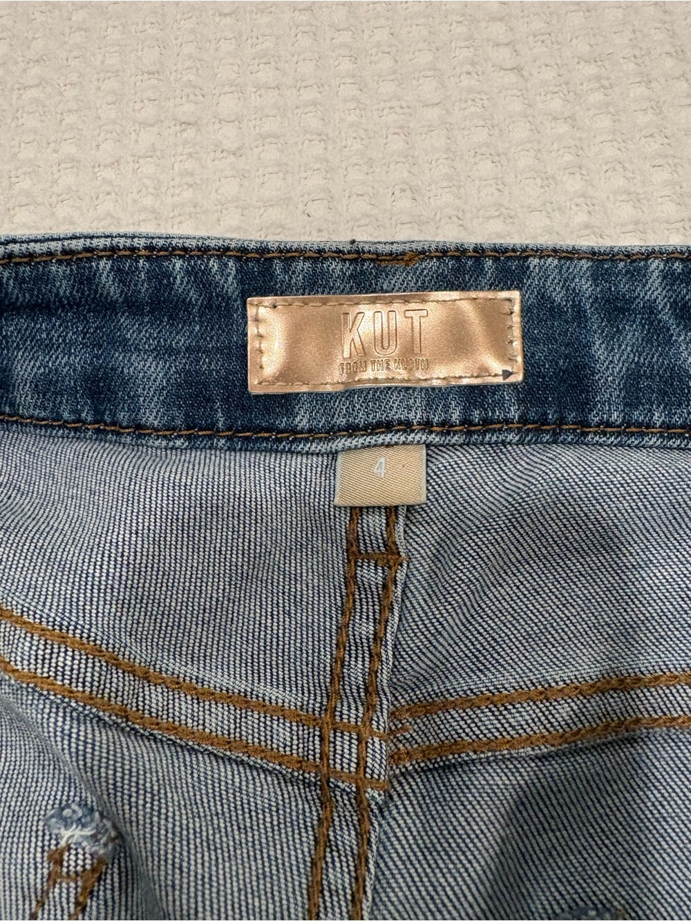 Kut from the Kloth Meg Wide Leg Jeans, 4 - Picture 8 of 9